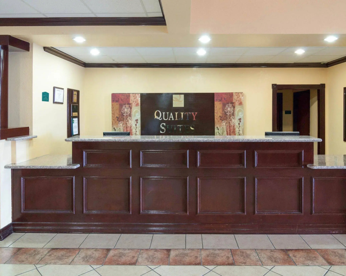 Quality Suites Houston IAH Airport - Beltway 8