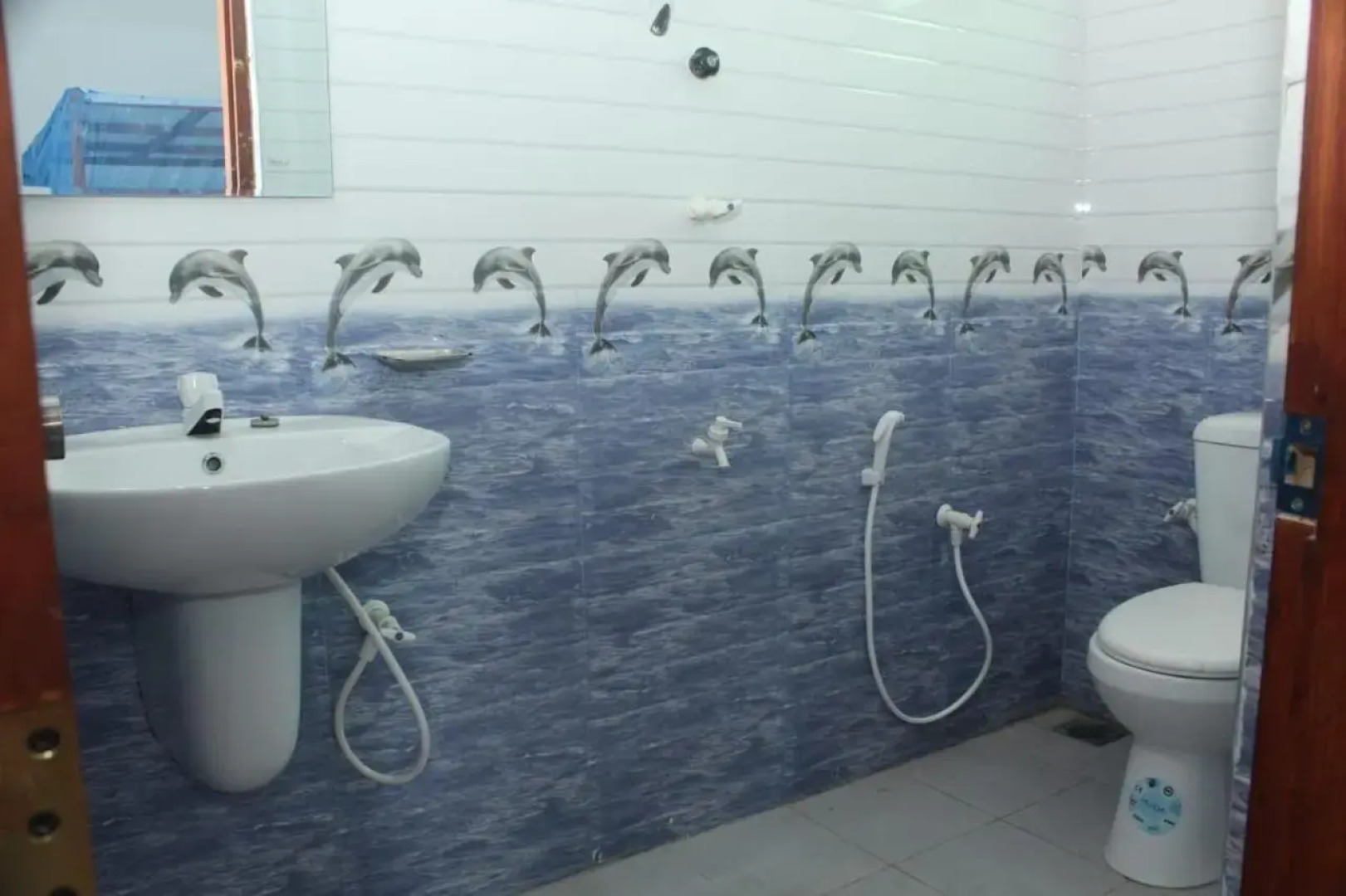 Thirasara Holiday Inn