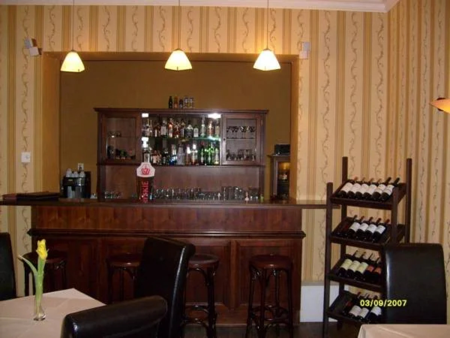 Pensjonat - Restauracja Żółty Domek