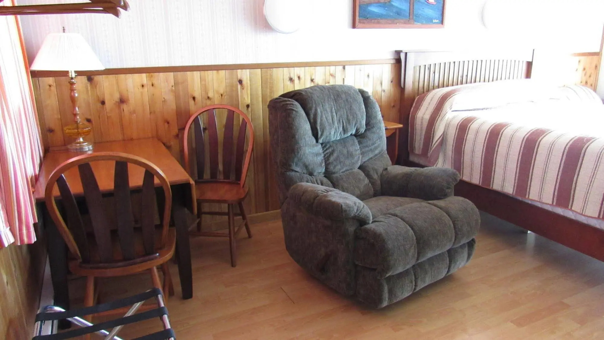 Clipper Shipp Beach Motel