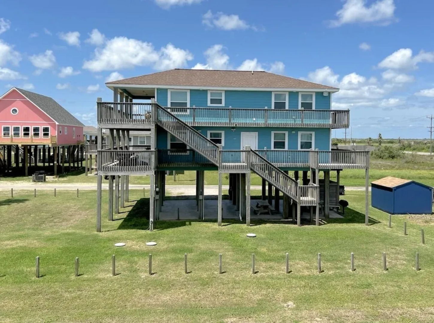 Abby Sands Castle 2 Bedroom Home by RedAwning