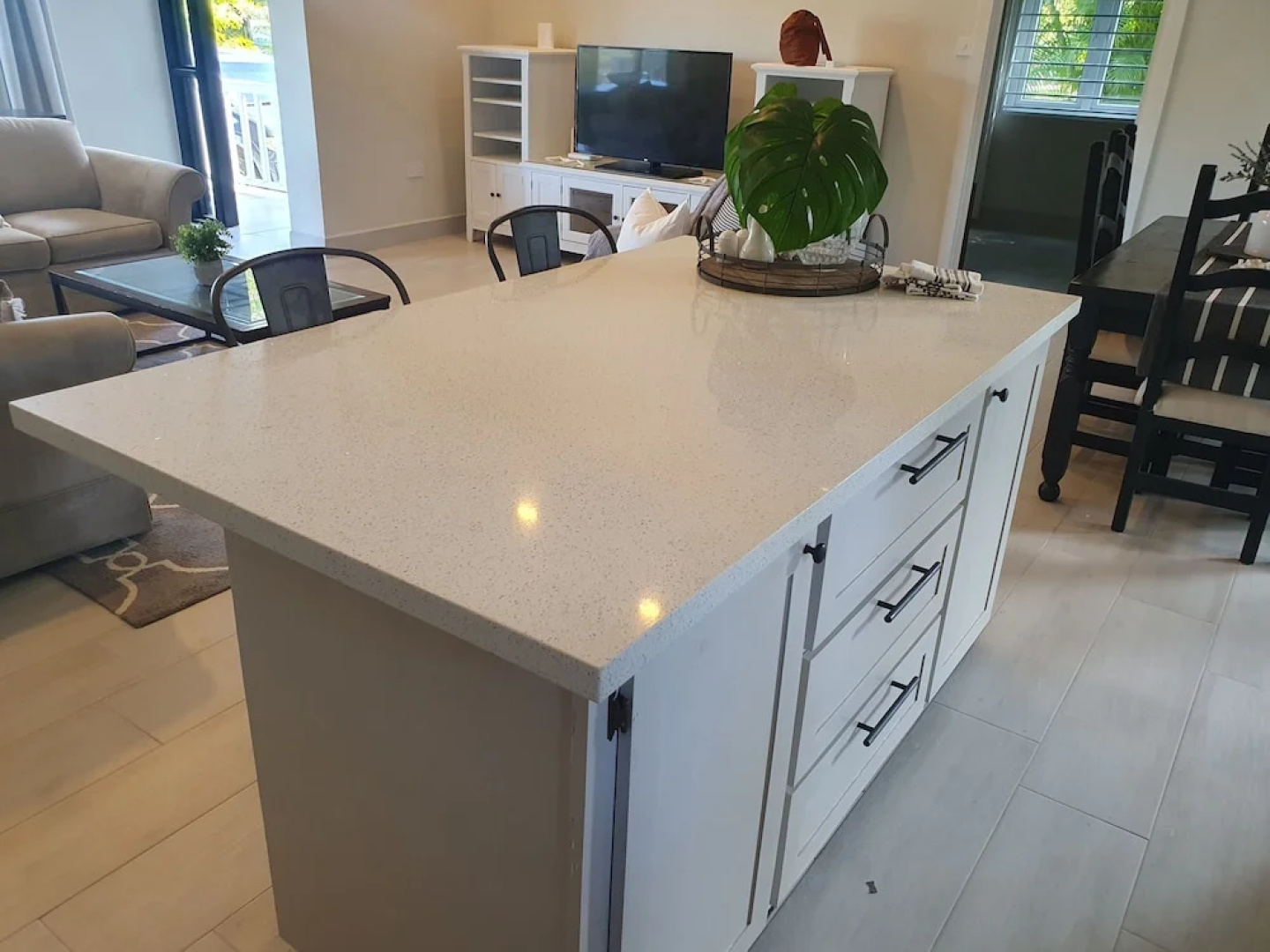 The Lane @ Rodney Bay is a newly renovated 3 bedroom house in the heart of Rodney Bay. 3 Home by RedAwning