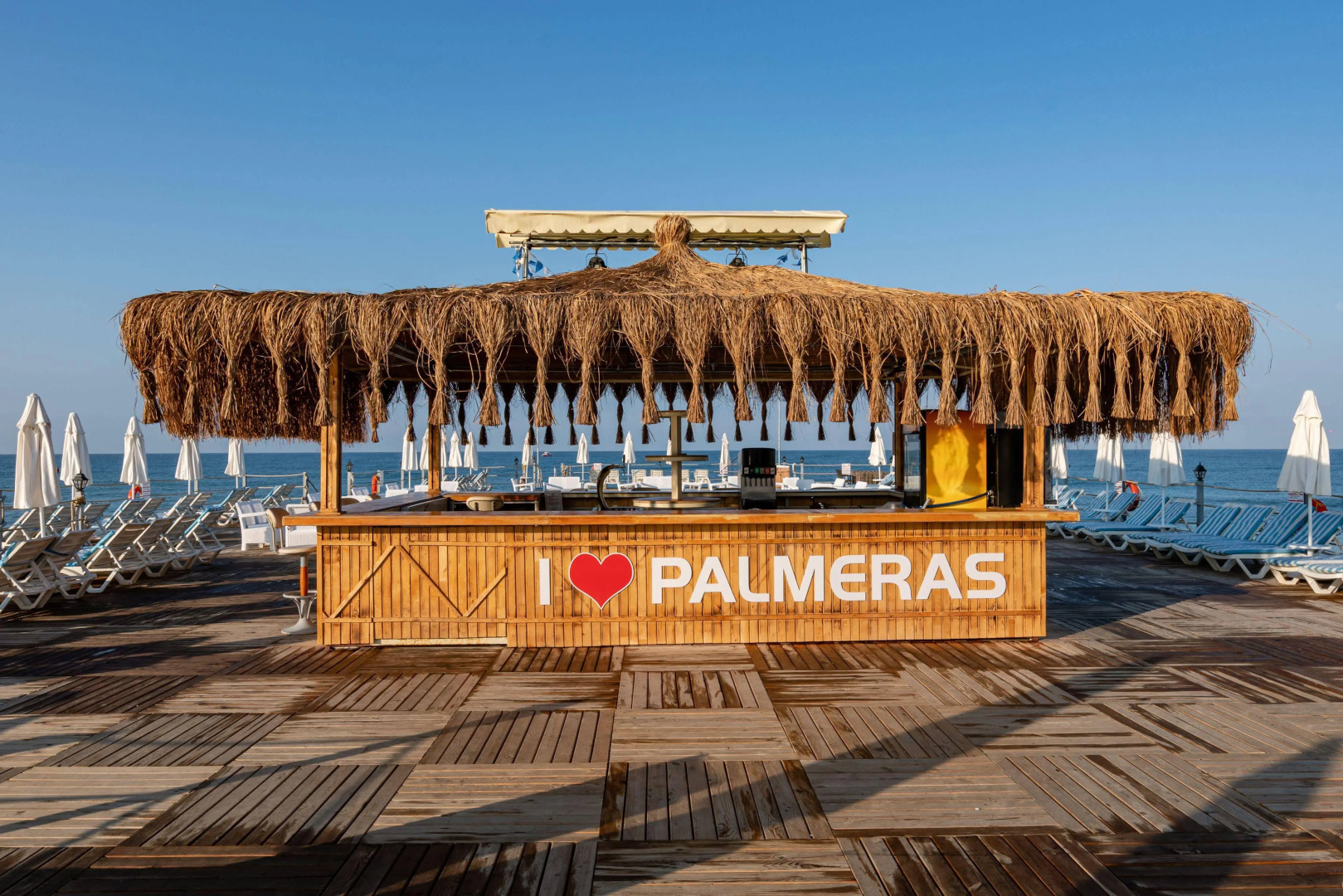 Palmeras Beach Hotel