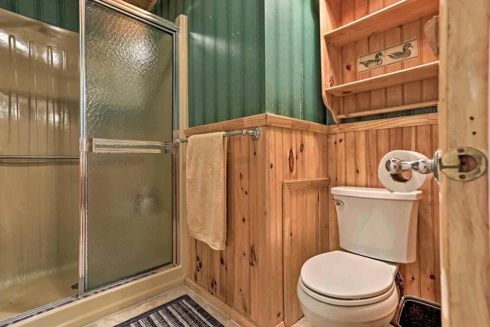 Blakeslee Hideaway w/ Lake Access: 3 Mi to Ski!