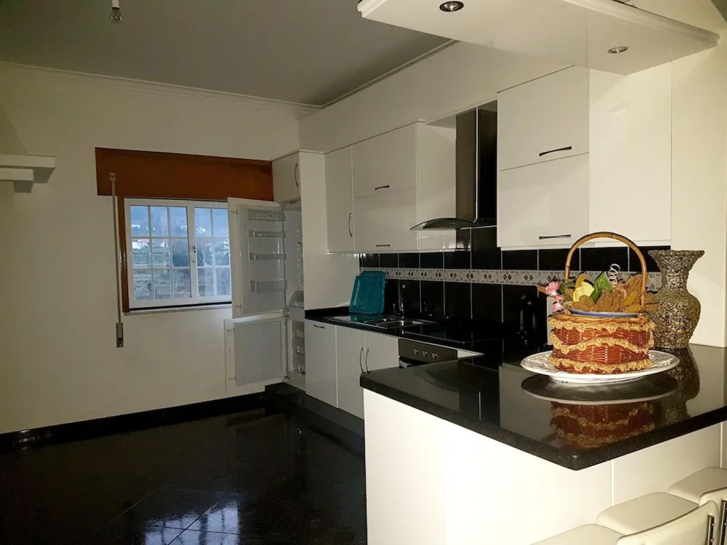 House With 4 Bedrooms in Montão, With Wonderful Mountain View and Furn