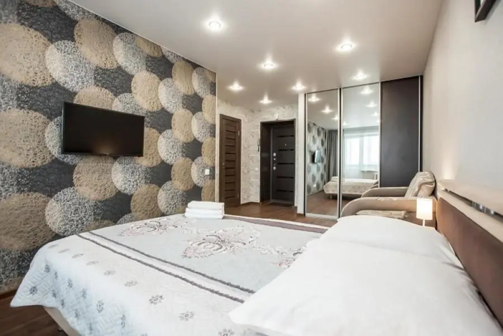 EasyRent (ИзиРент) на бульваре Рябиновый 6