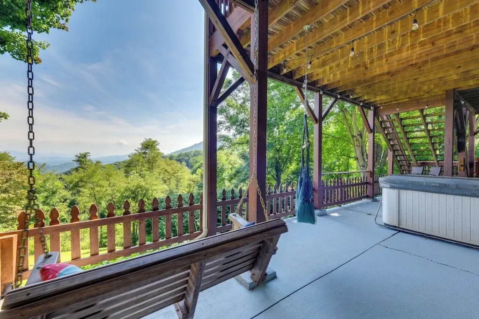 Pet-friendly Waynesville Retreat w/ Hot Tub!