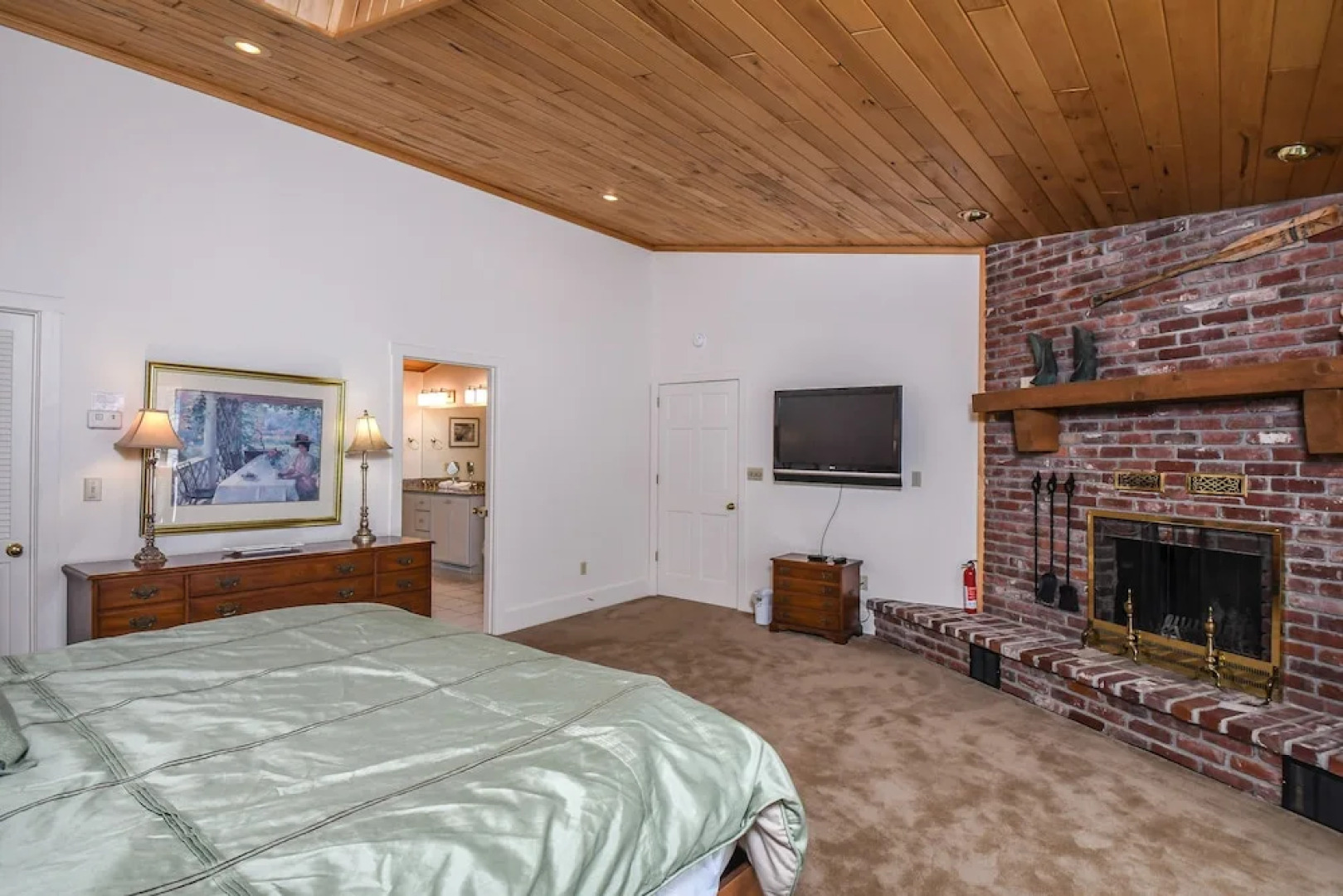 Shelby On The Lake House