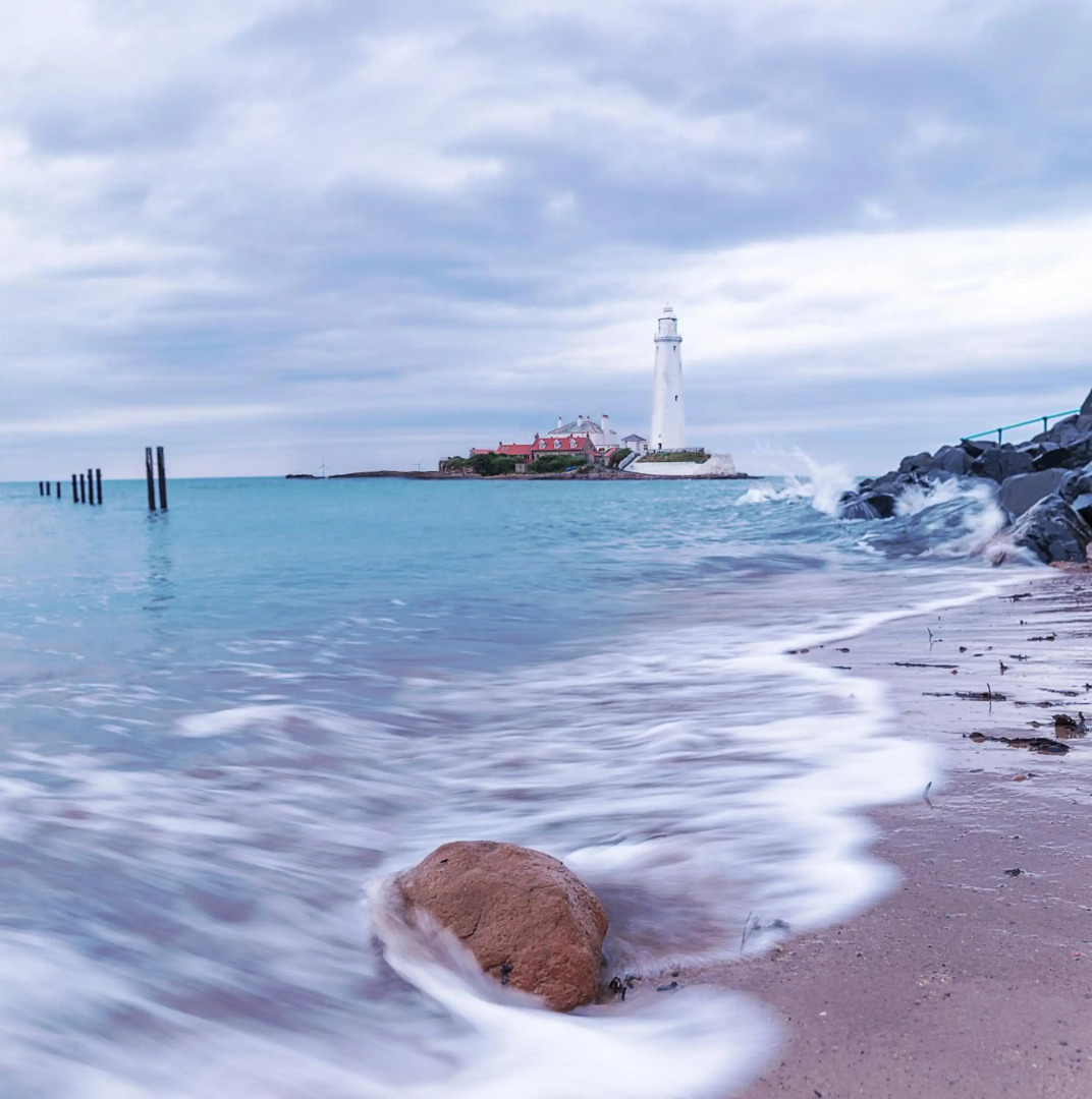 LUXURY Coastal 4 Bed FAMILY Home In Whitley Bay - 5 Mins To The Beach - Sleeps 9