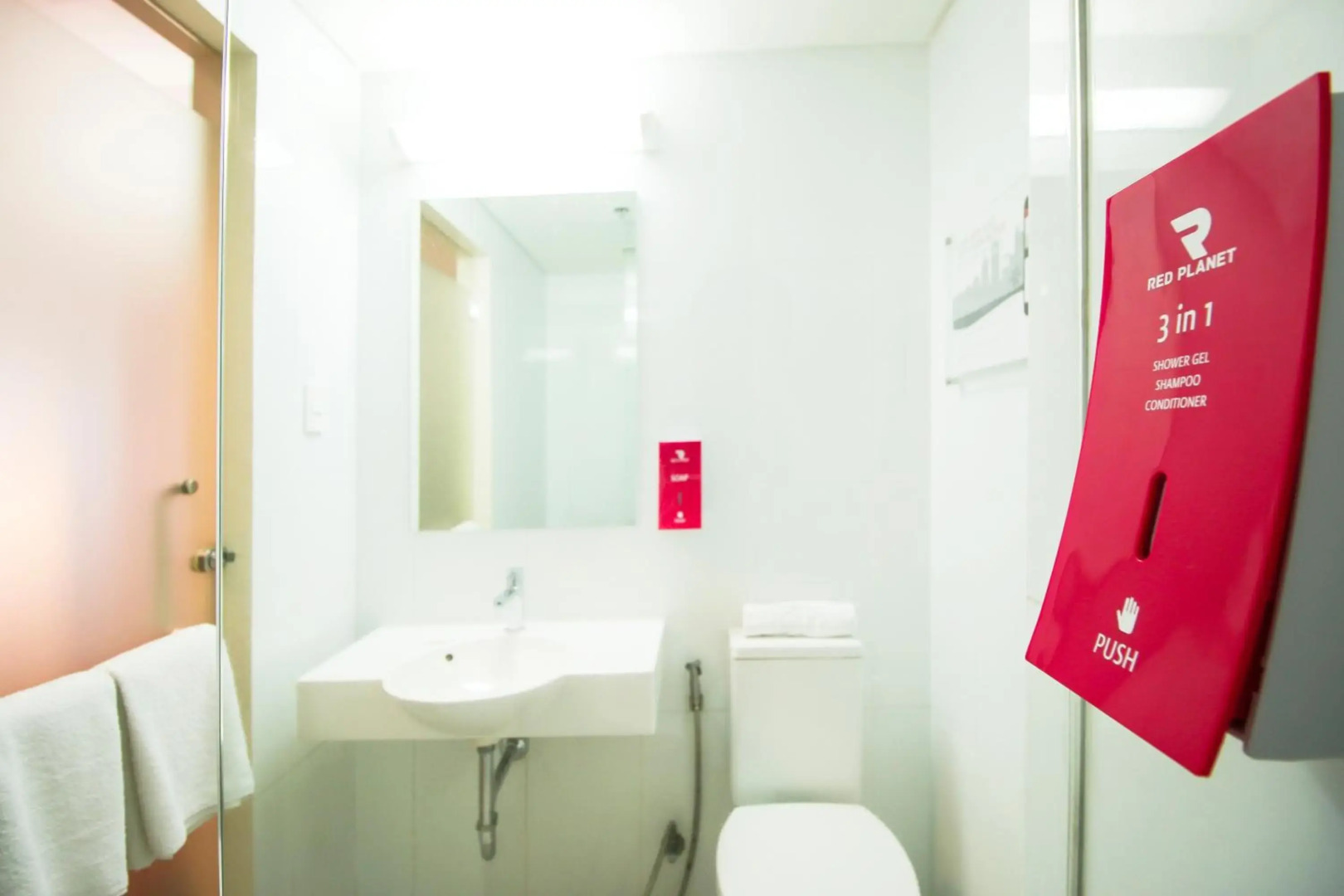 Red Planet Manila Malate Mabini