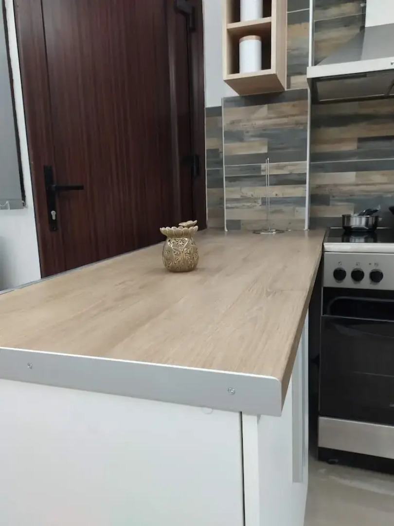 Anchors Aweigh 50m From The Sea