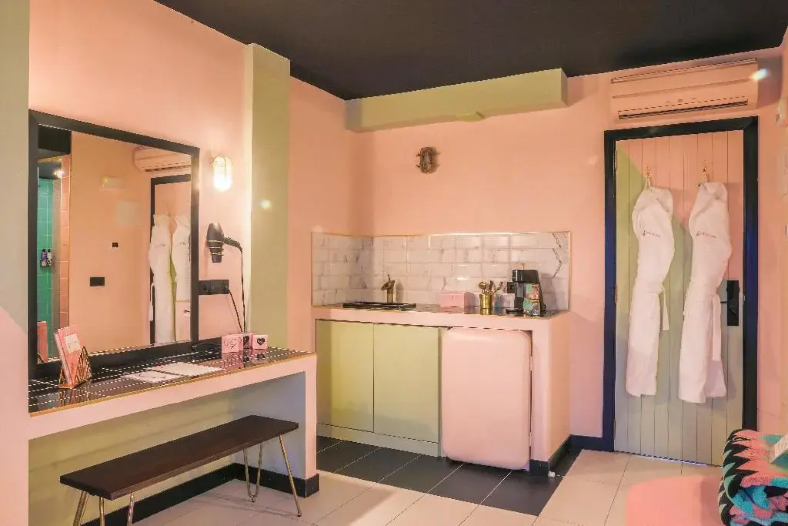 Апартотель Apartamentos Wi-Ki-Woo