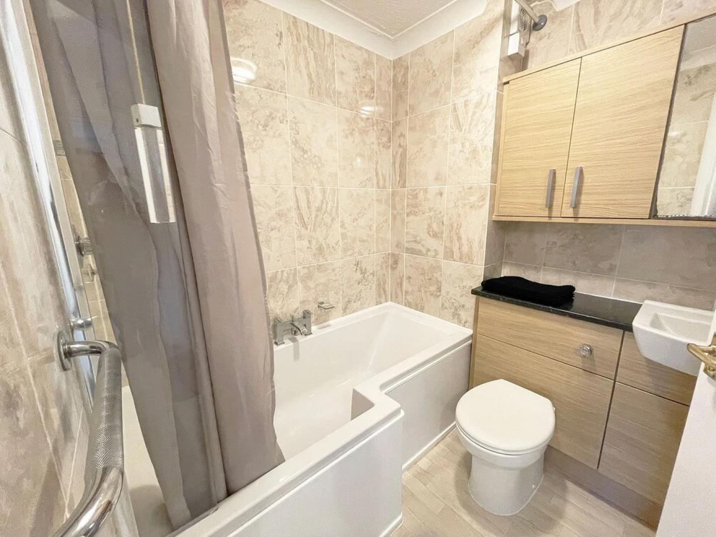 Continental Apartments Farnborough Wallis-square