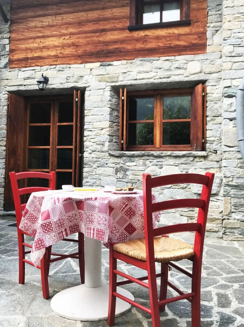 Baita In Pietra Chiesa Valmalenco - A Piedi Alla Funivia Alpe Palu