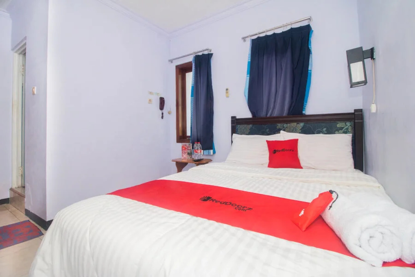 RedDoorz Near Pantai Boom