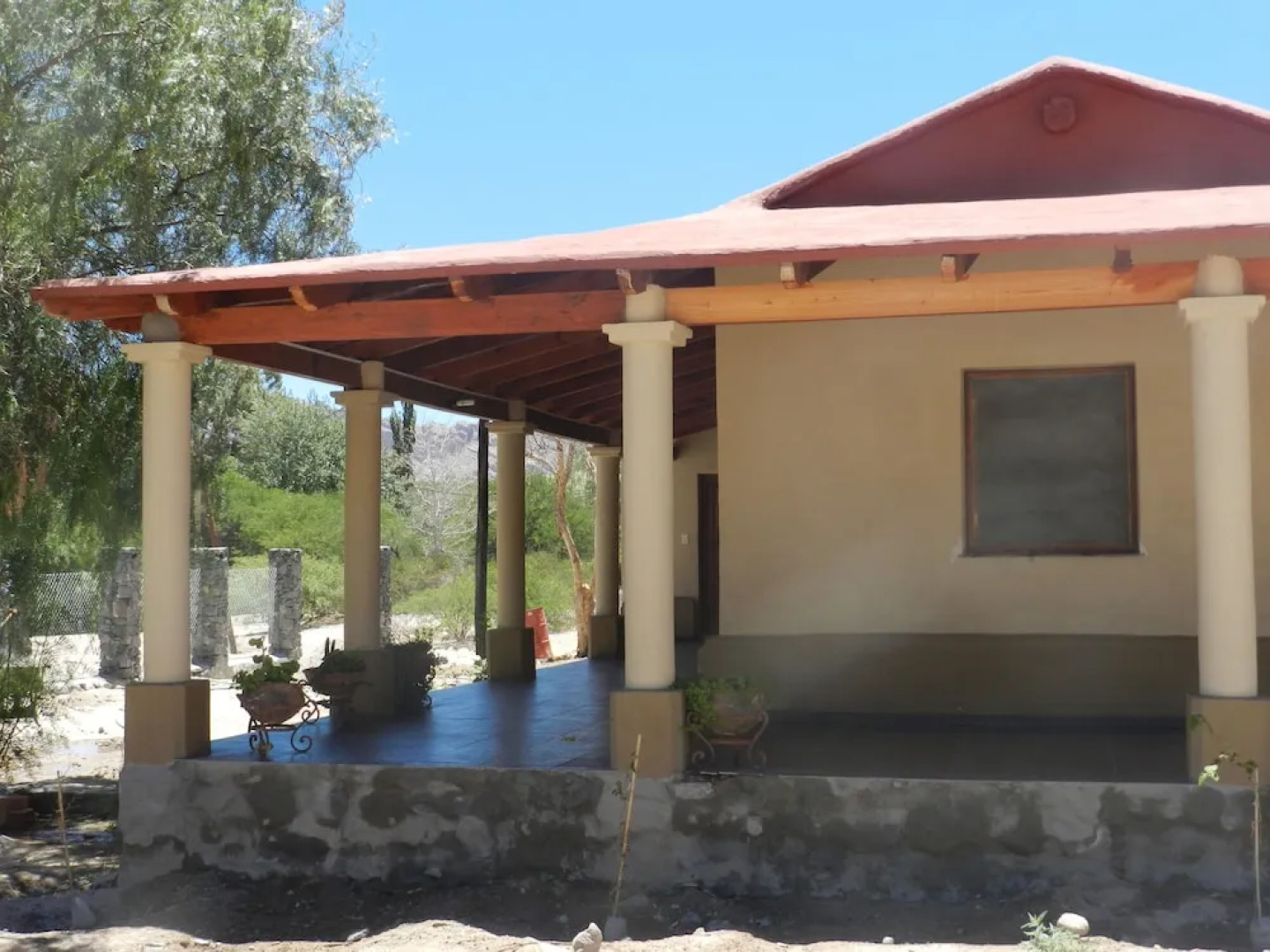 Los Colorados Hostal