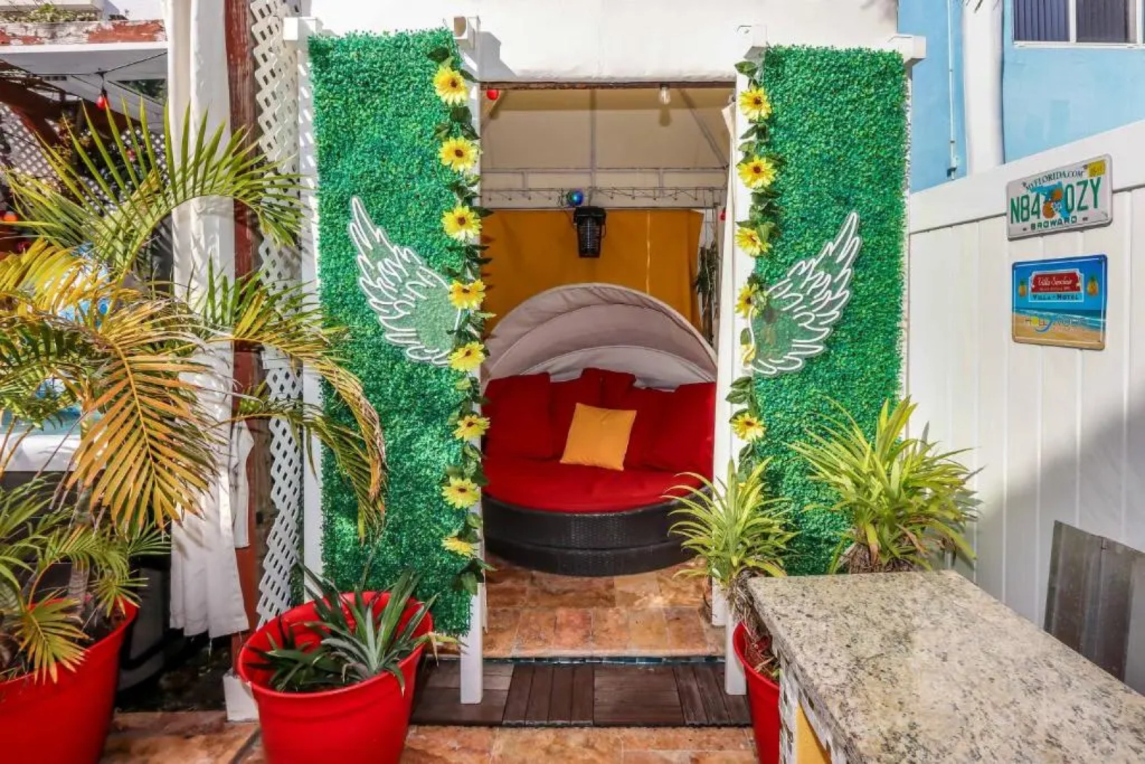 Villa Sinclair Beach Suites and Spa