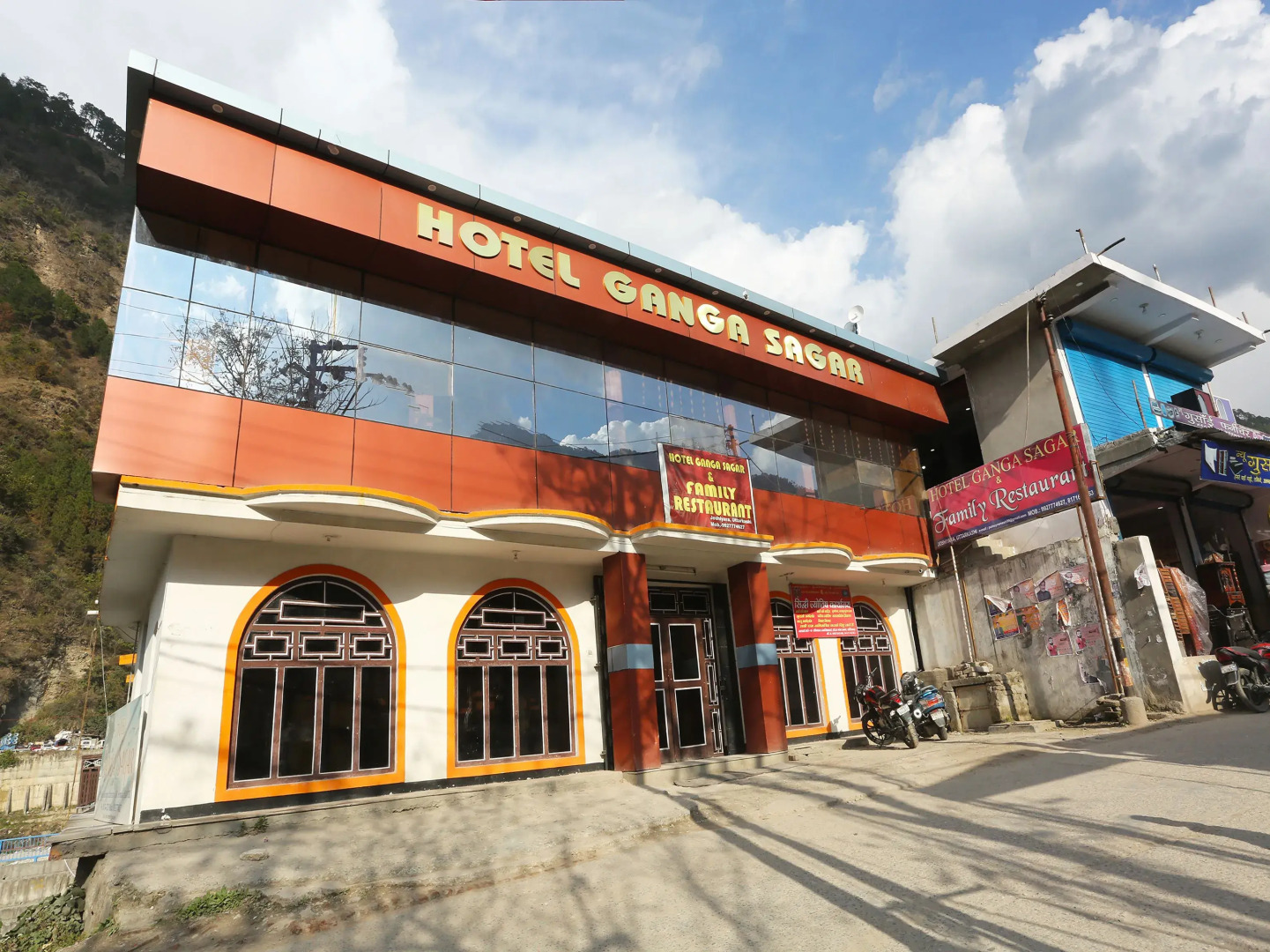 OYO 28260 Hotel Ganga Sagar