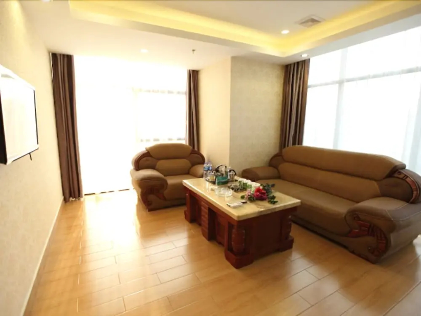 GreenTree Business Inn HuiZhou South Railway Station DanShui RenMin Road Business Hotel