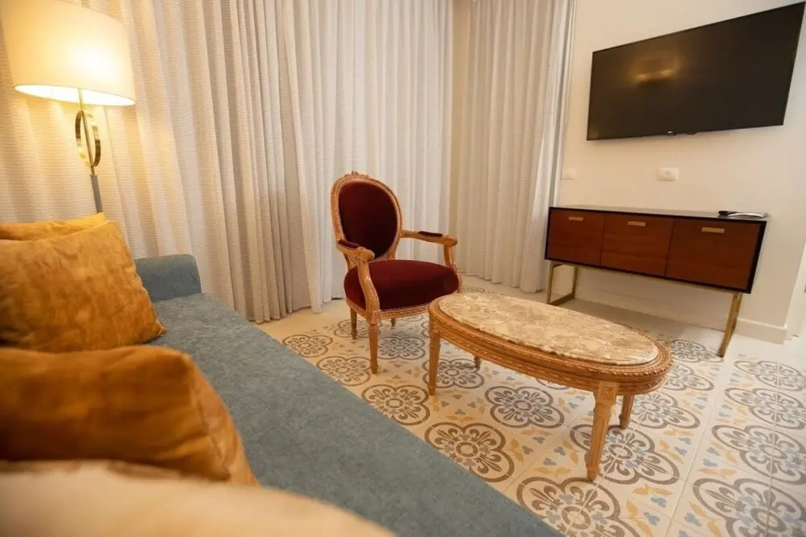 Edmond Luxury Hotel & Spa