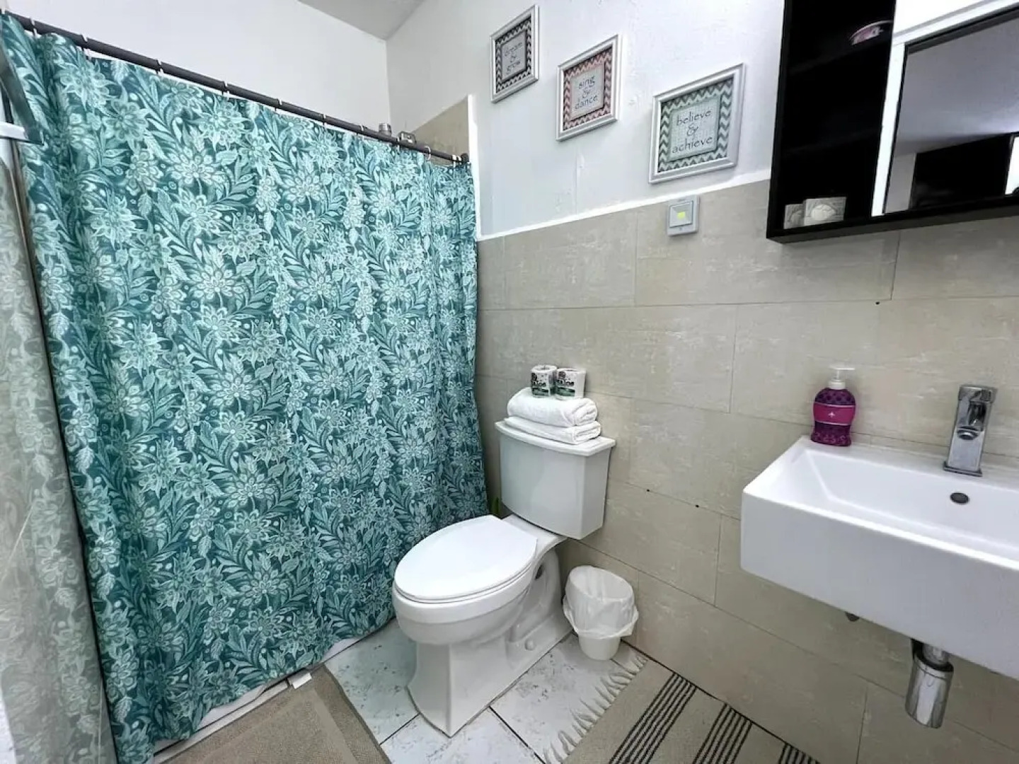 Mares Guesthouse