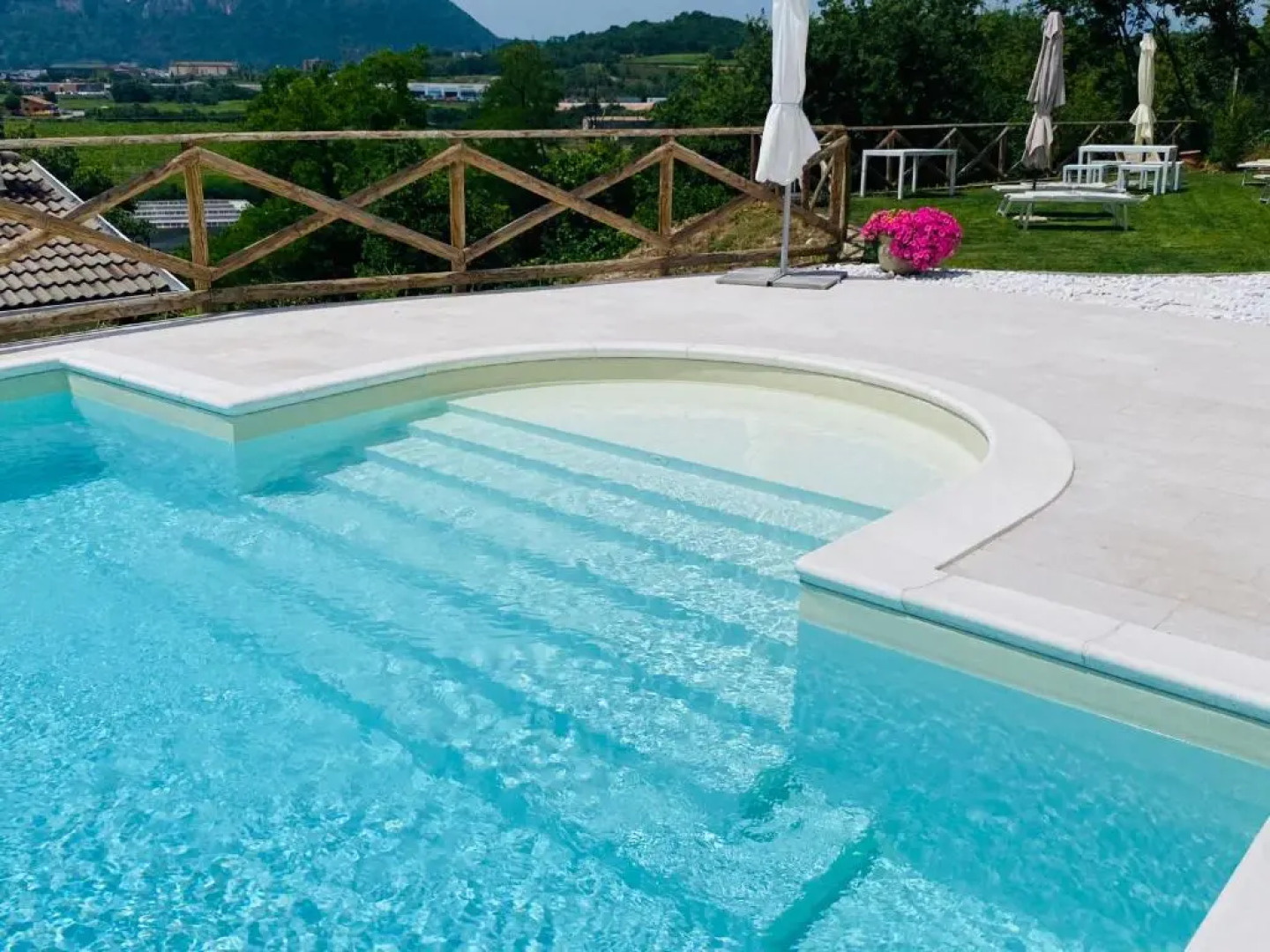 Villa Poggio Ulivo Apartments