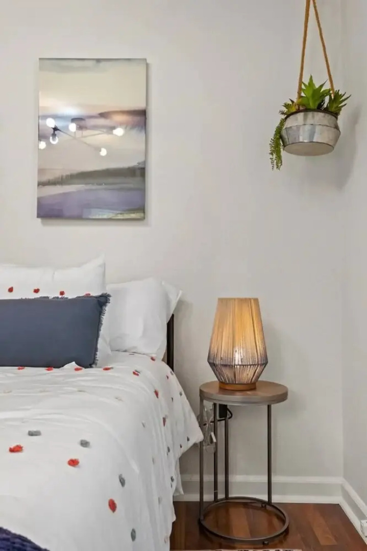 Tunnel Vision Trail Home -8 Min From Lake Windsor! 4 Bedroom Home by Redawning