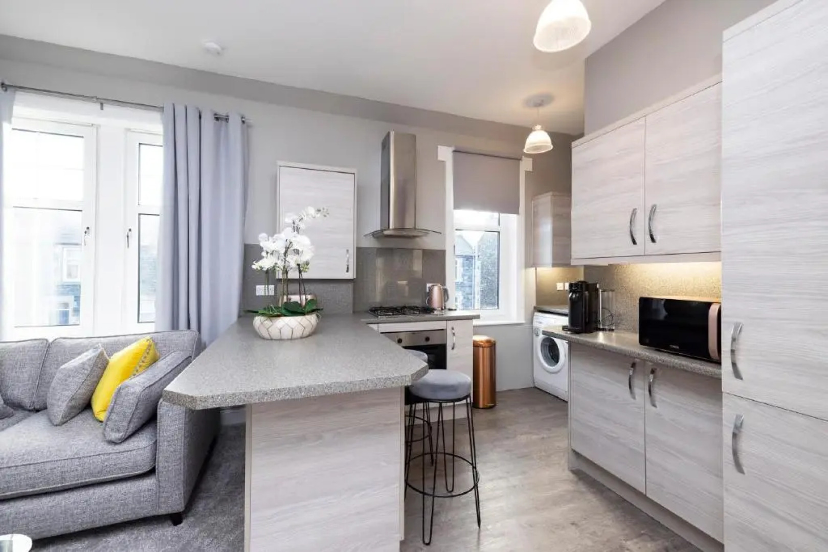 Stylish George Street Apartment