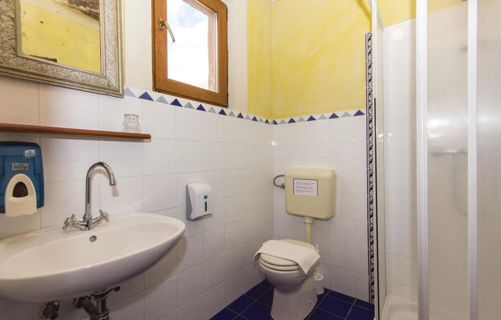 Stunning Home in St Negricani With 9 Bedrooms