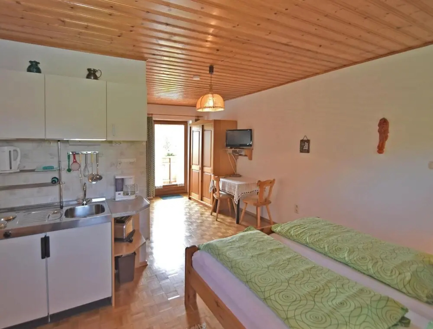Apartment in Sonnen Near Ski Lifts