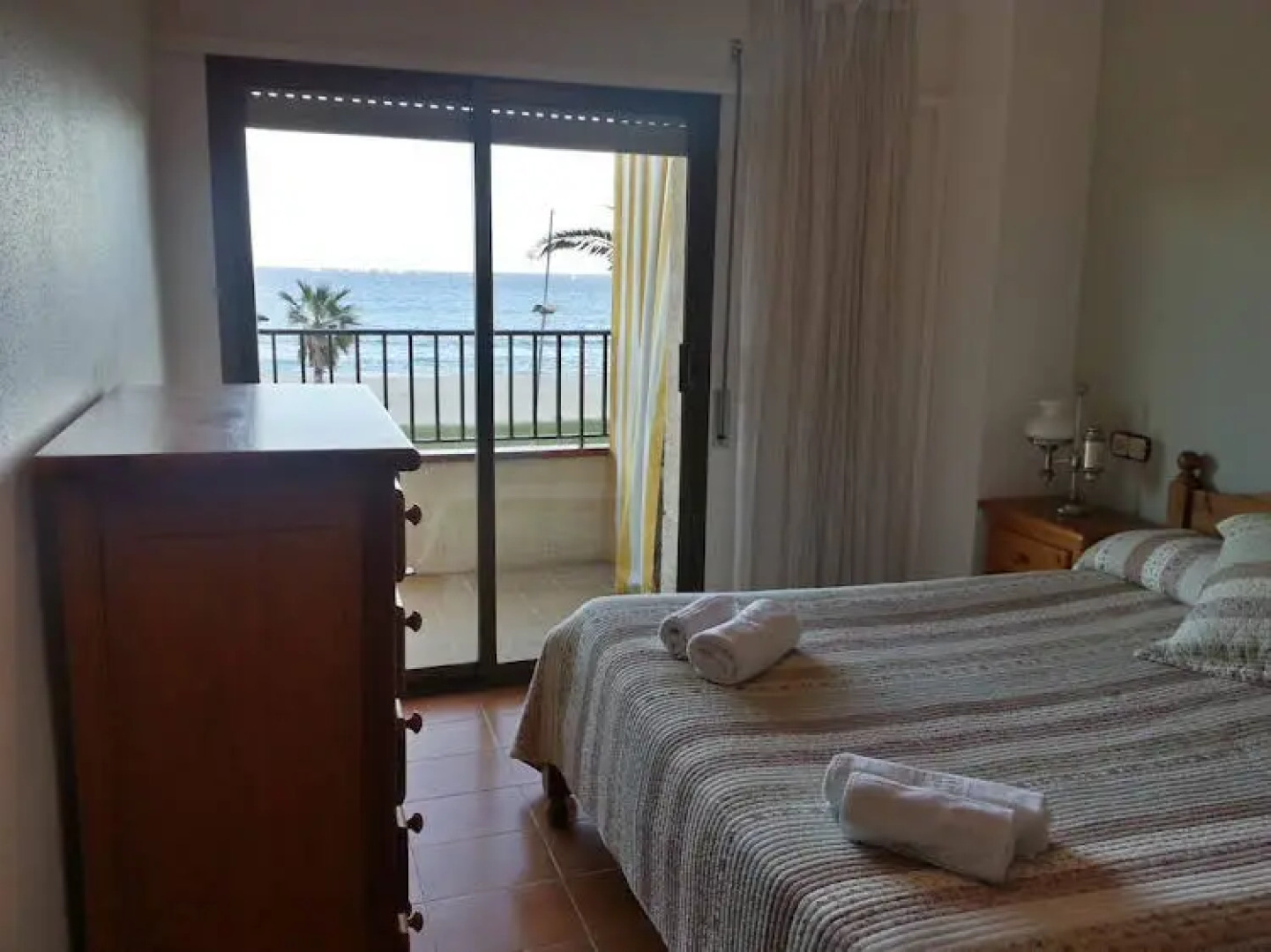 Apartaments Primera Linea Torre Valentina