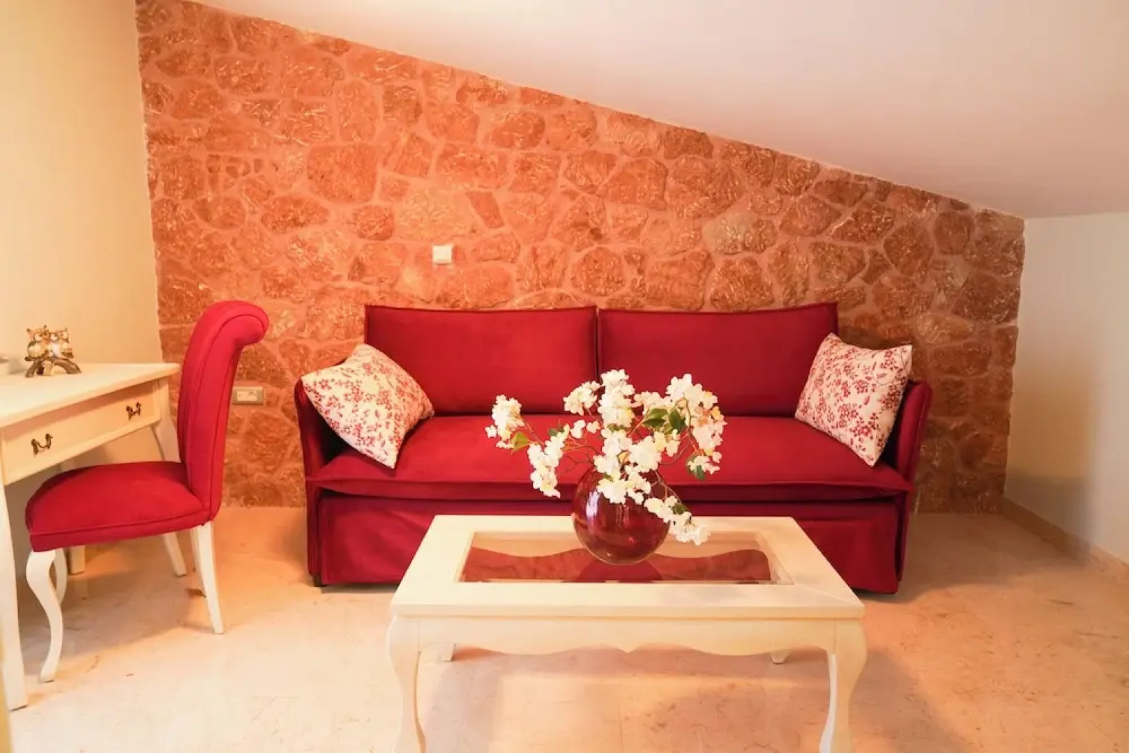 99 Luxury Exotic Villas