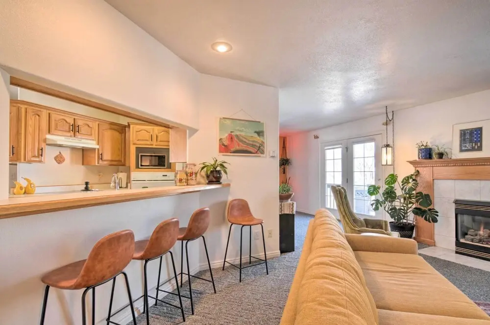 Sunny Retreat ~ 12 Mi to Brian Head Resort!