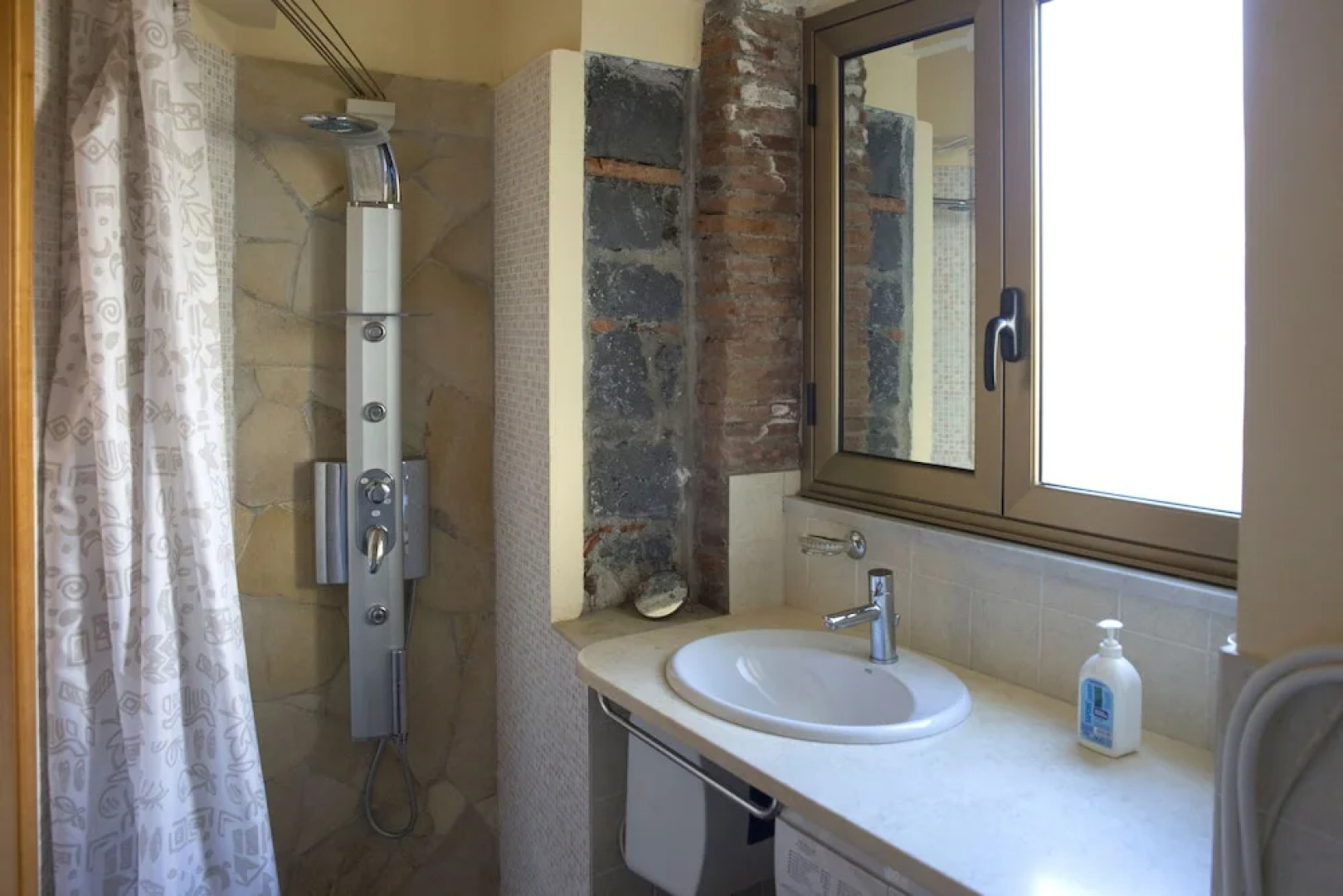 La Finestra sull'Etna