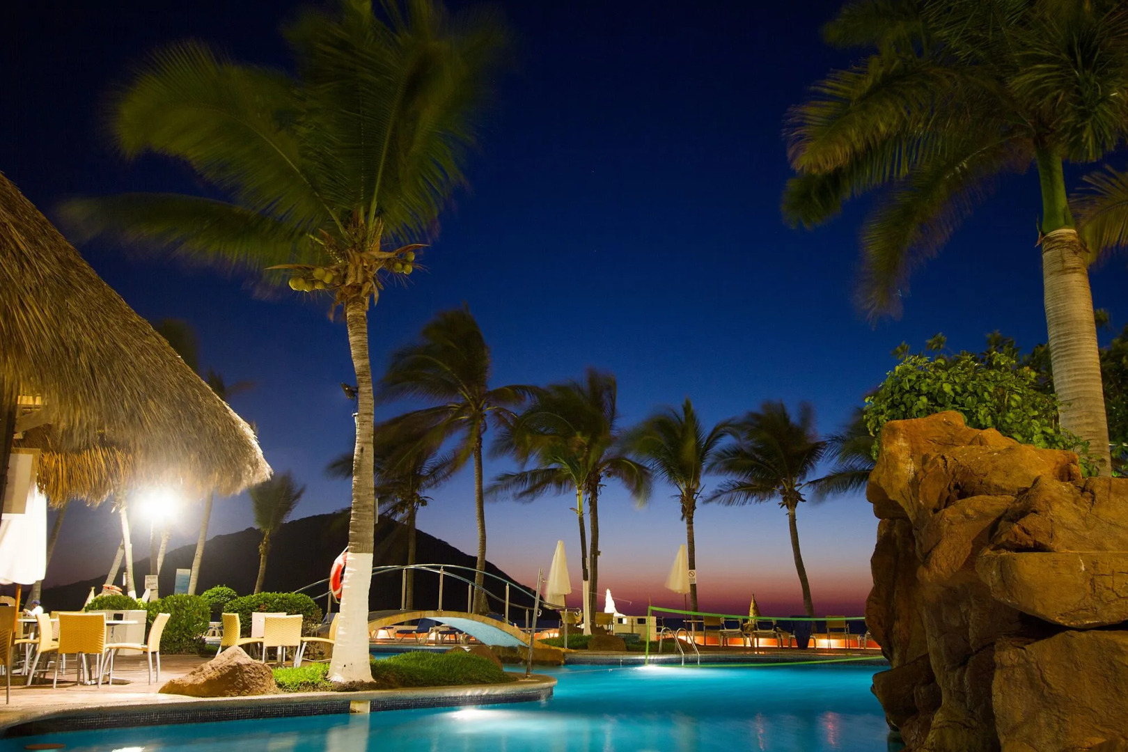 Luna Palace Hotel and Suites