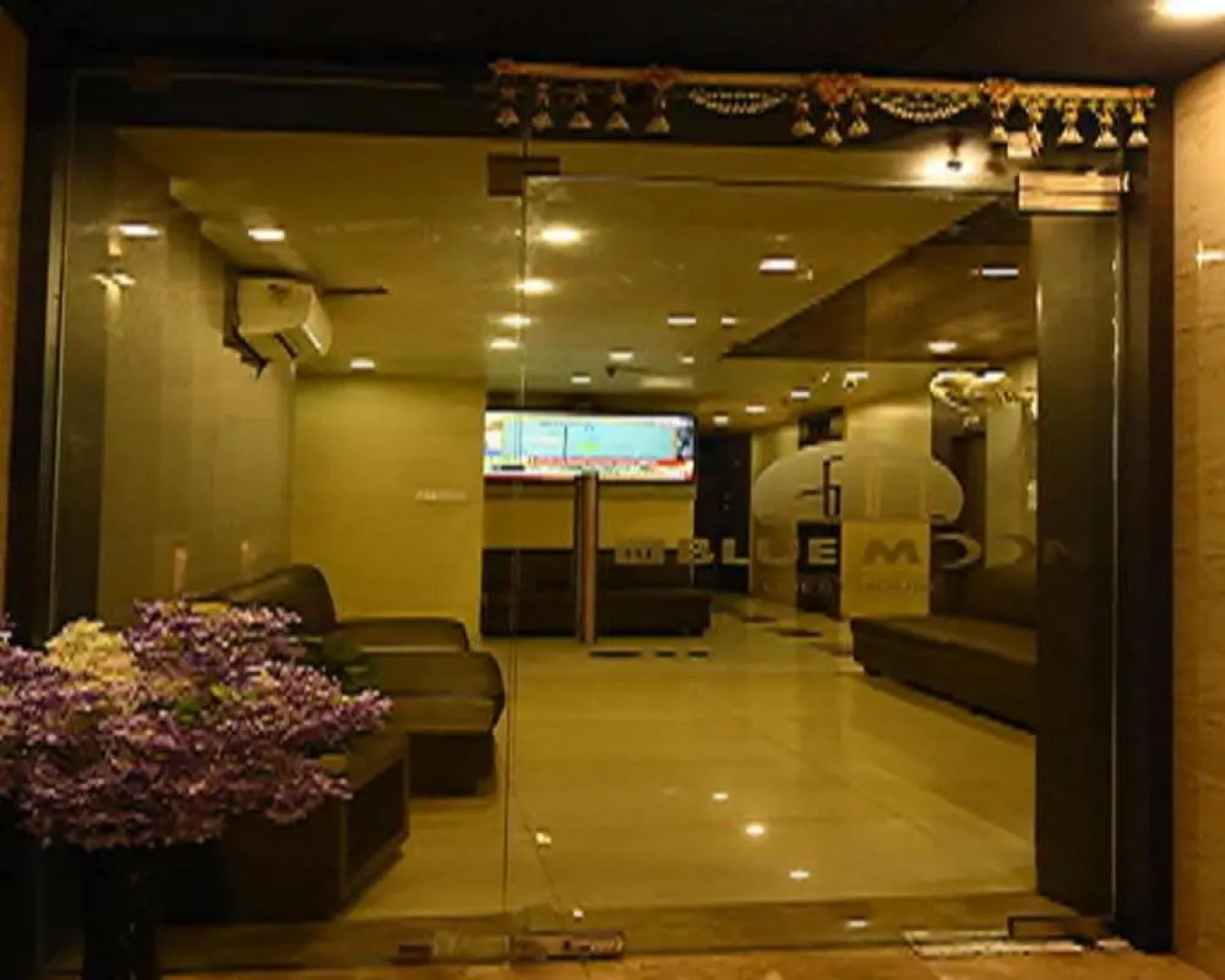 Nu Blue Moon Guesthouse