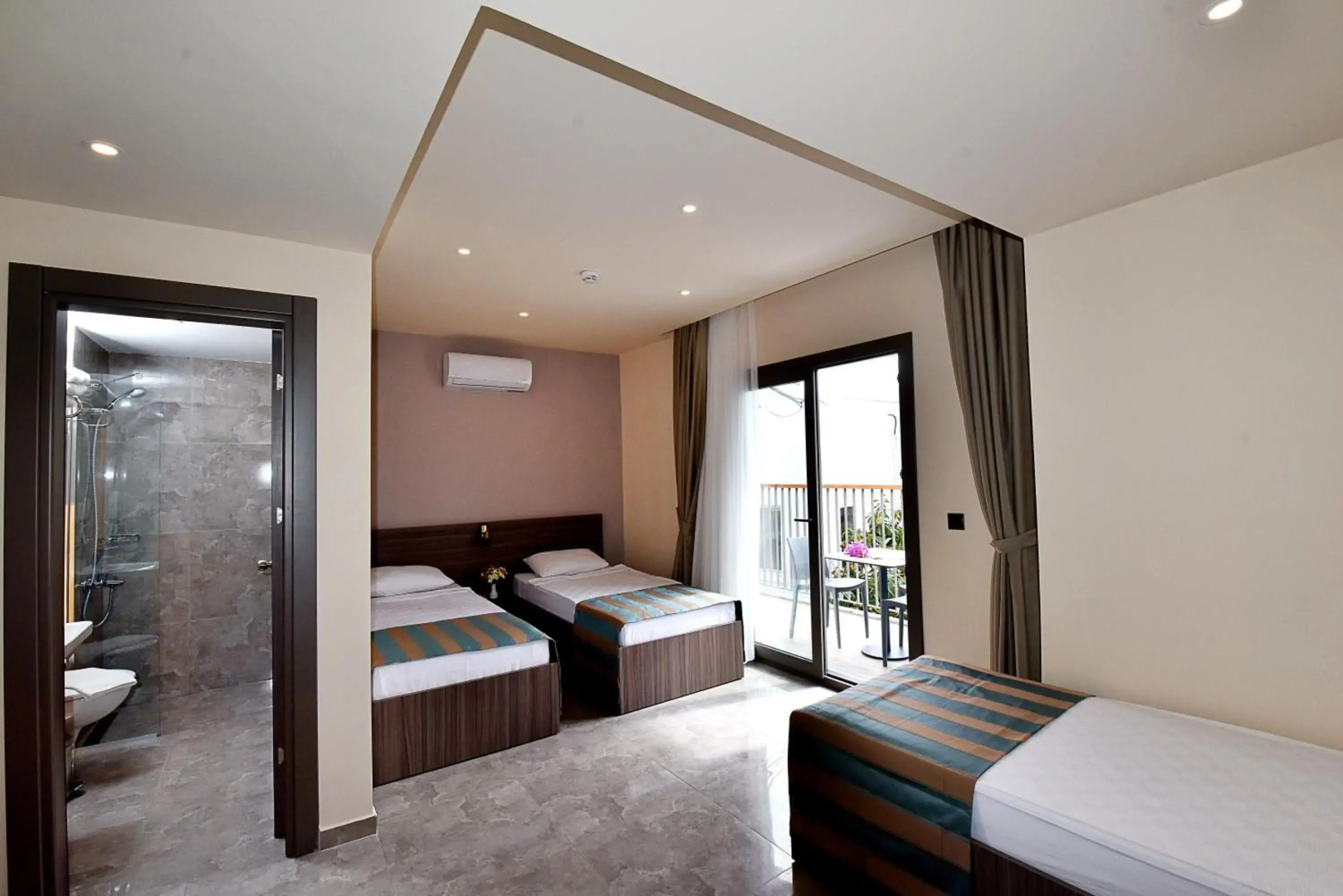 Schlosshotel Berlin By Patrick Hellmann