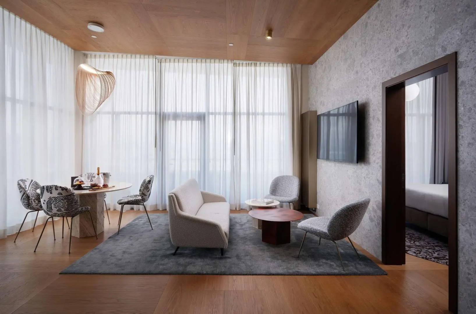 Отель Iceland Parliament, Curio Collection By Hilton