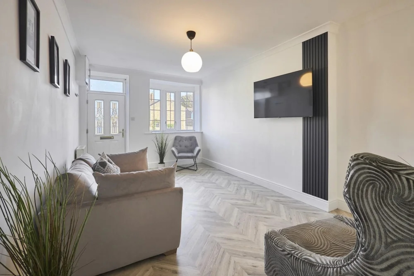 Host Stay Spring Cottage