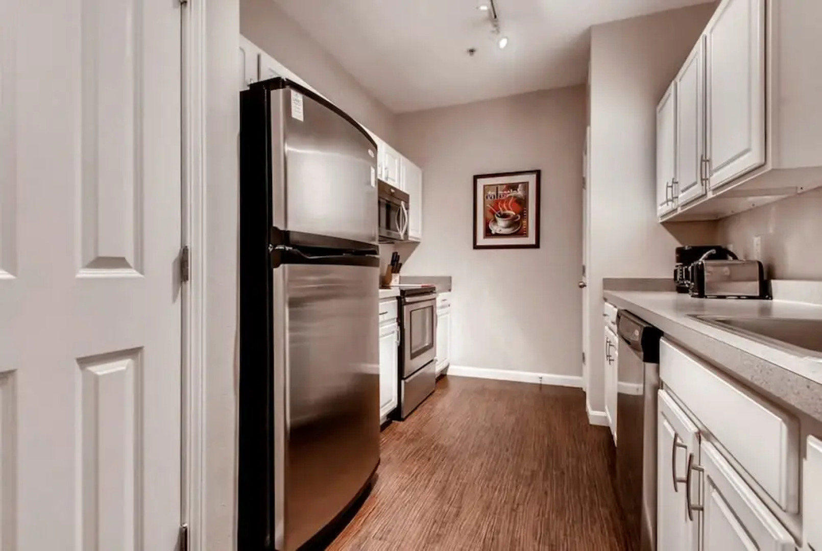 Bluebird Suites in Downtown Providence