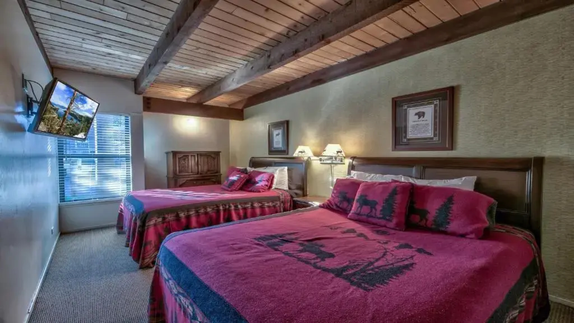 Aston Lakeland Village Beach & Mountain Resort