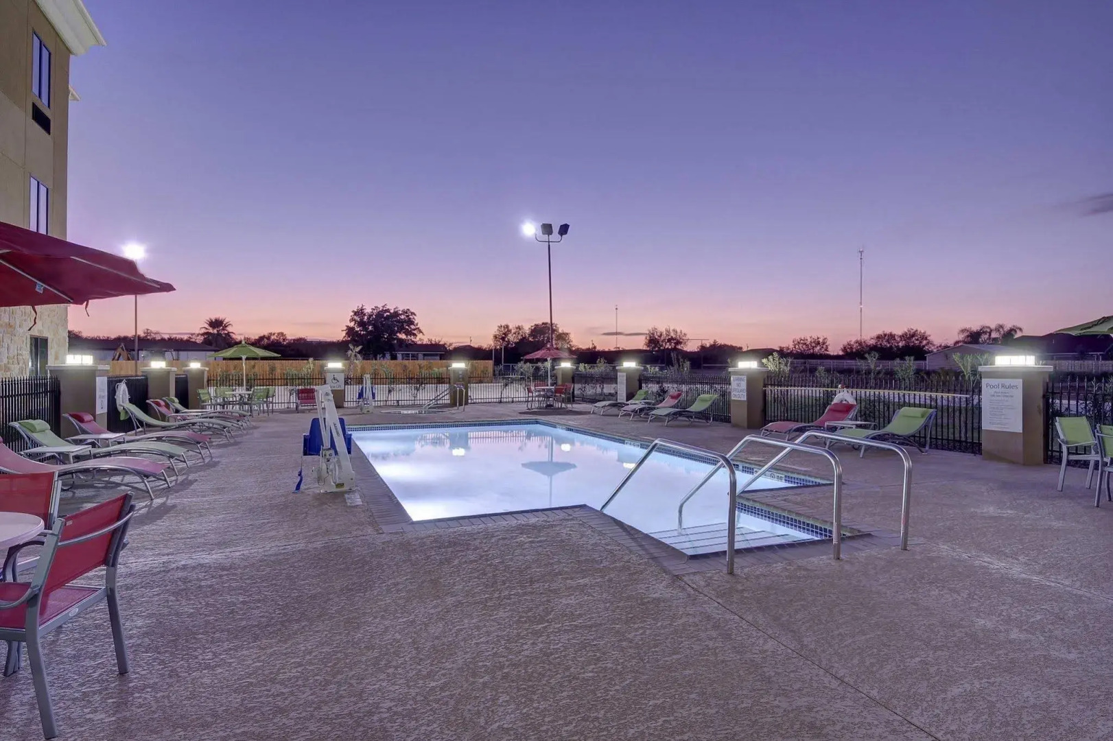 Holiday Inn Express & Suites Carrizo Springs by IHG