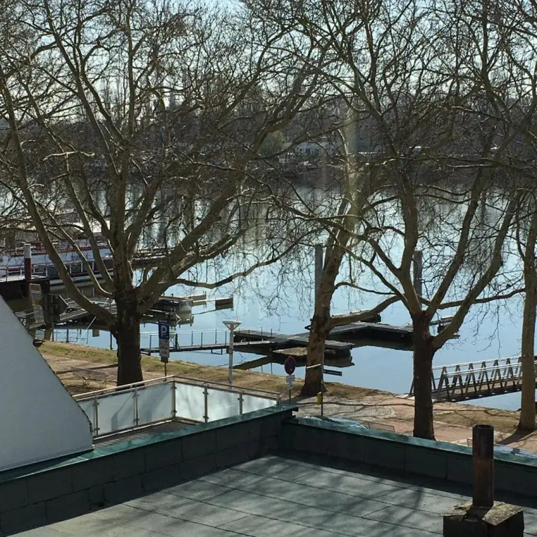 Schmuckkästle am Hafen