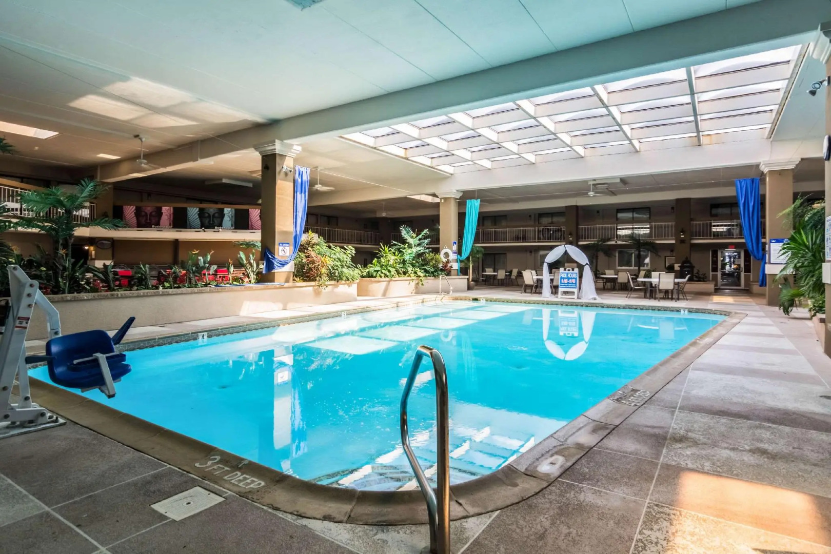 The Plaza Inn & Suites