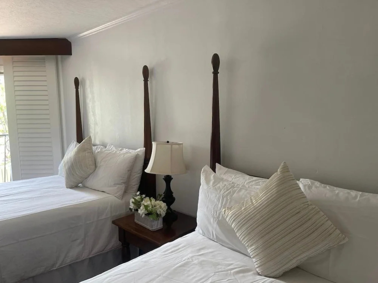 2417 @ Oceanfront Resort Lihue, Kauai Beach Drive