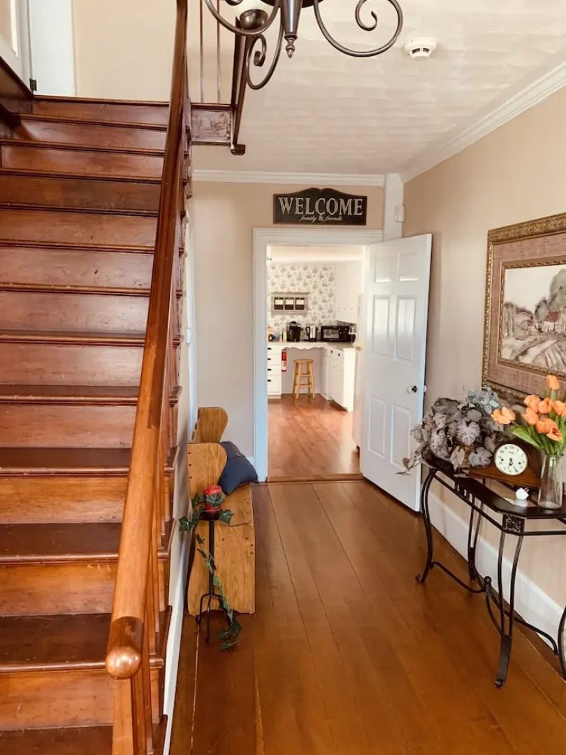 Centennial Inn Bed & Breakfast