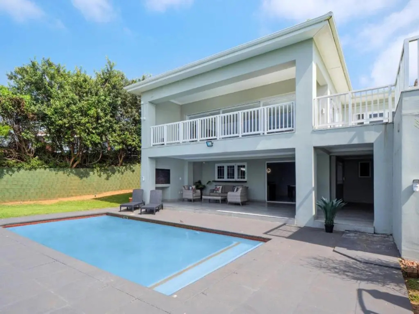 Gemmell Place by HostAgents