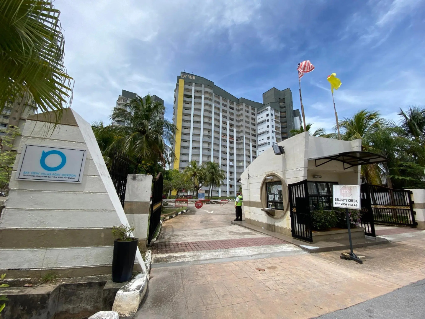 OYO 90374 Maya Apartment Bay View Villas