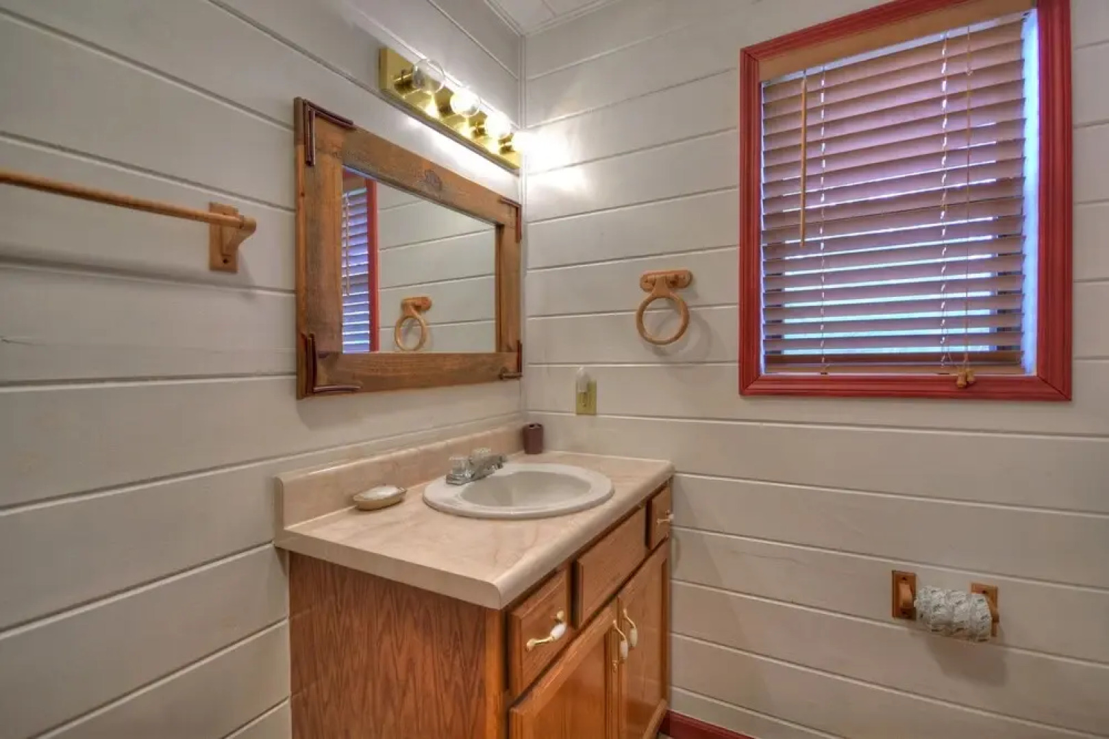 Toccoa River Area Mineral Memories