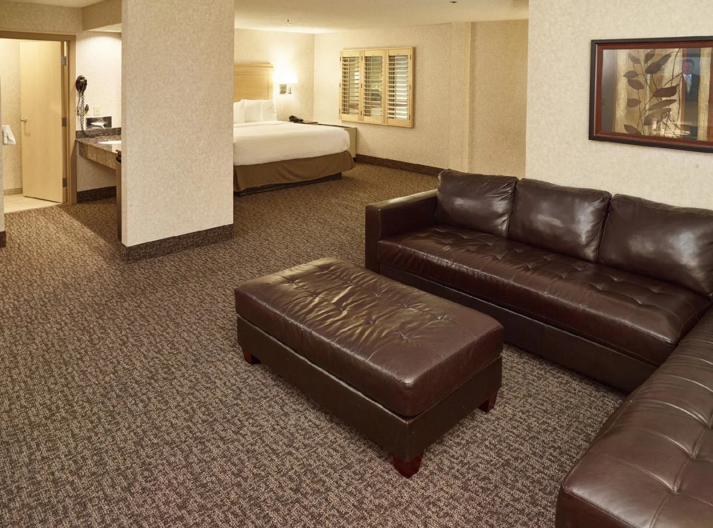 LivINN Suites Fridley